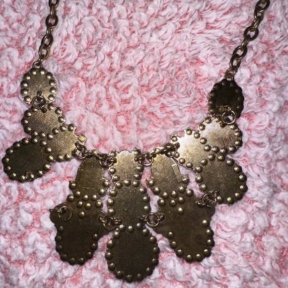 Elegant Red/Burgundy Statement Necklace - Picture 7 of 7